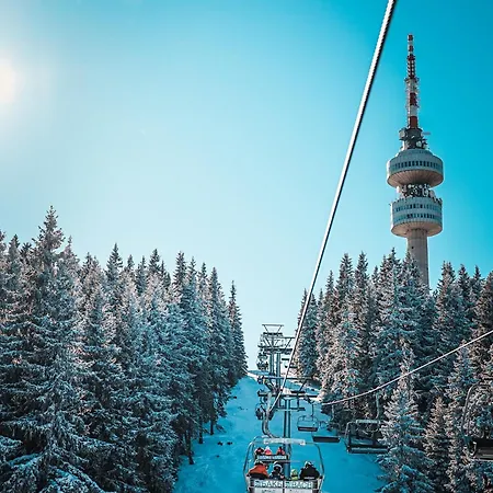 Silver Hills & With Free Parking Hotel