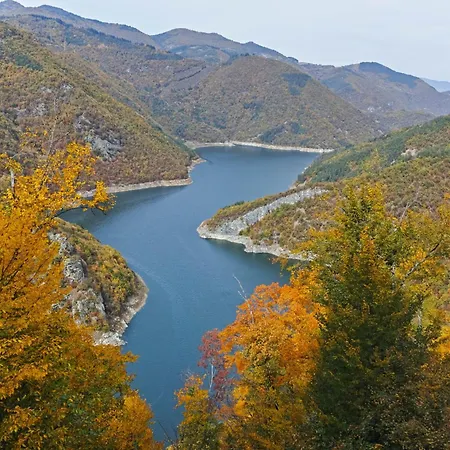 Szálloda Silver Hills & With Free Parking Szmoljan