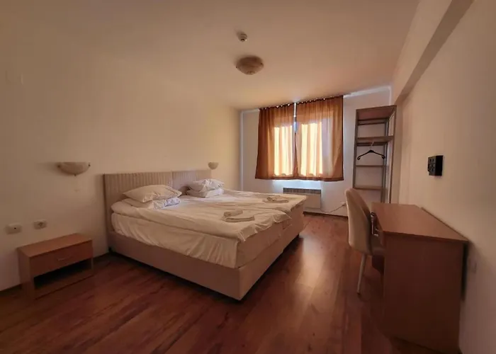 Szálloda Silver Hills & With Free Parking 3*