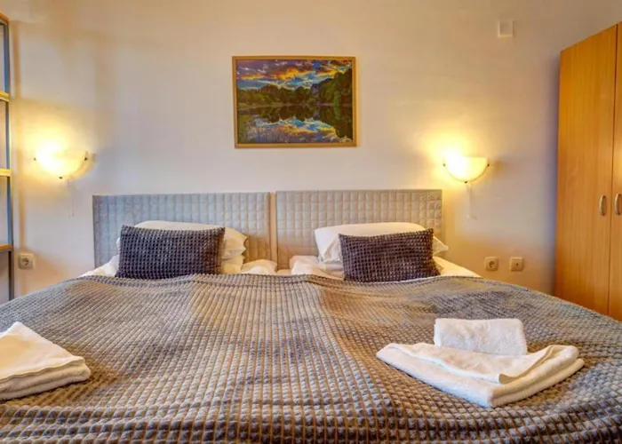 Szálloda Silver Hills & With Free Parking 3*