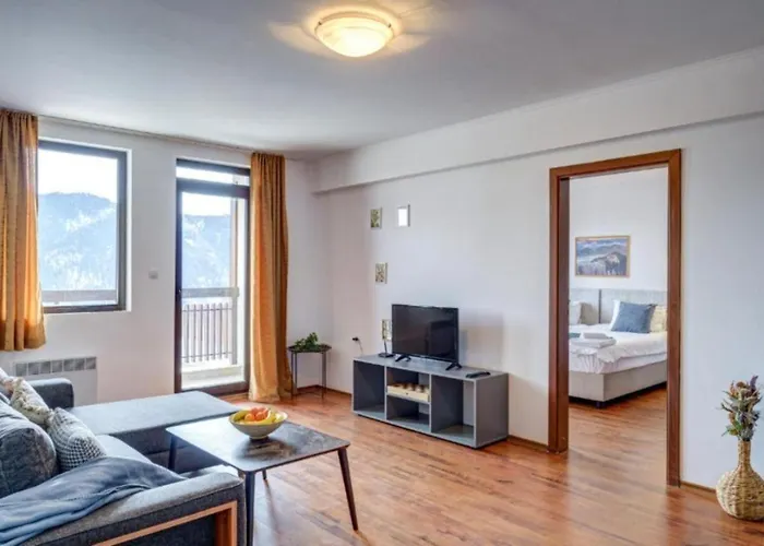 Silver Hills & With Free Parking 3* Szmoljan