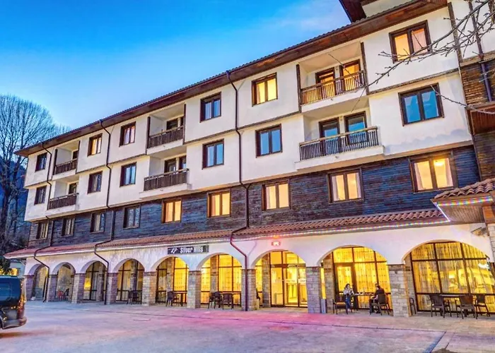 Silver Hills & With Free Parking Szmoljan