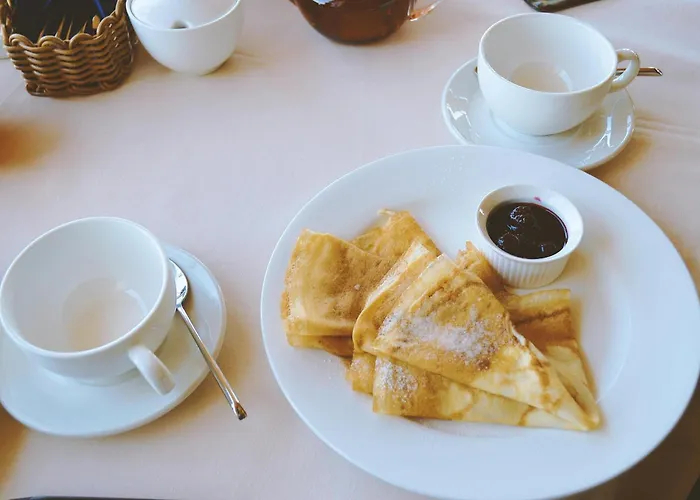 Silver Hills & With Free Parking Szálloda Szmoljan